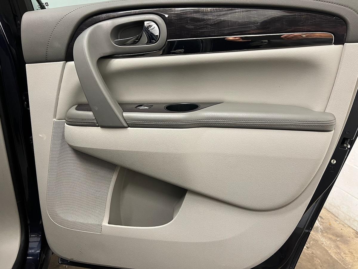 Buick Enclave Premium - Thumbnail 19