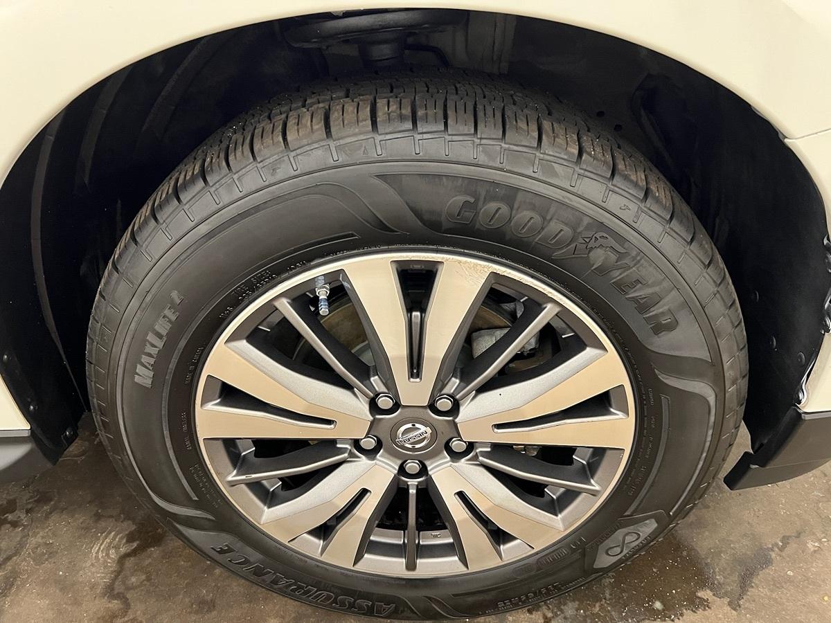 Nissan Pathfinder Sv - Thumbnail 13