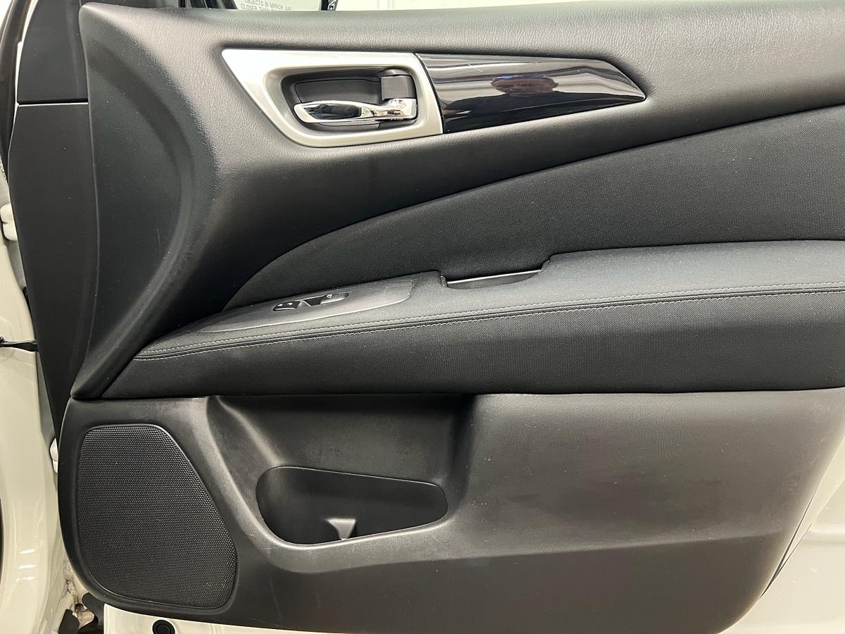 Nissan Pathfinder Sv - Thumbnail 8