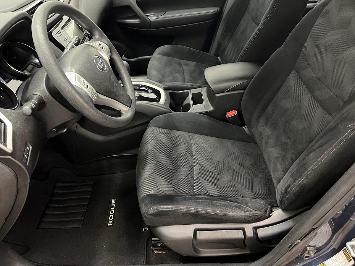 Nissan Rogue S - Thumbnail 9