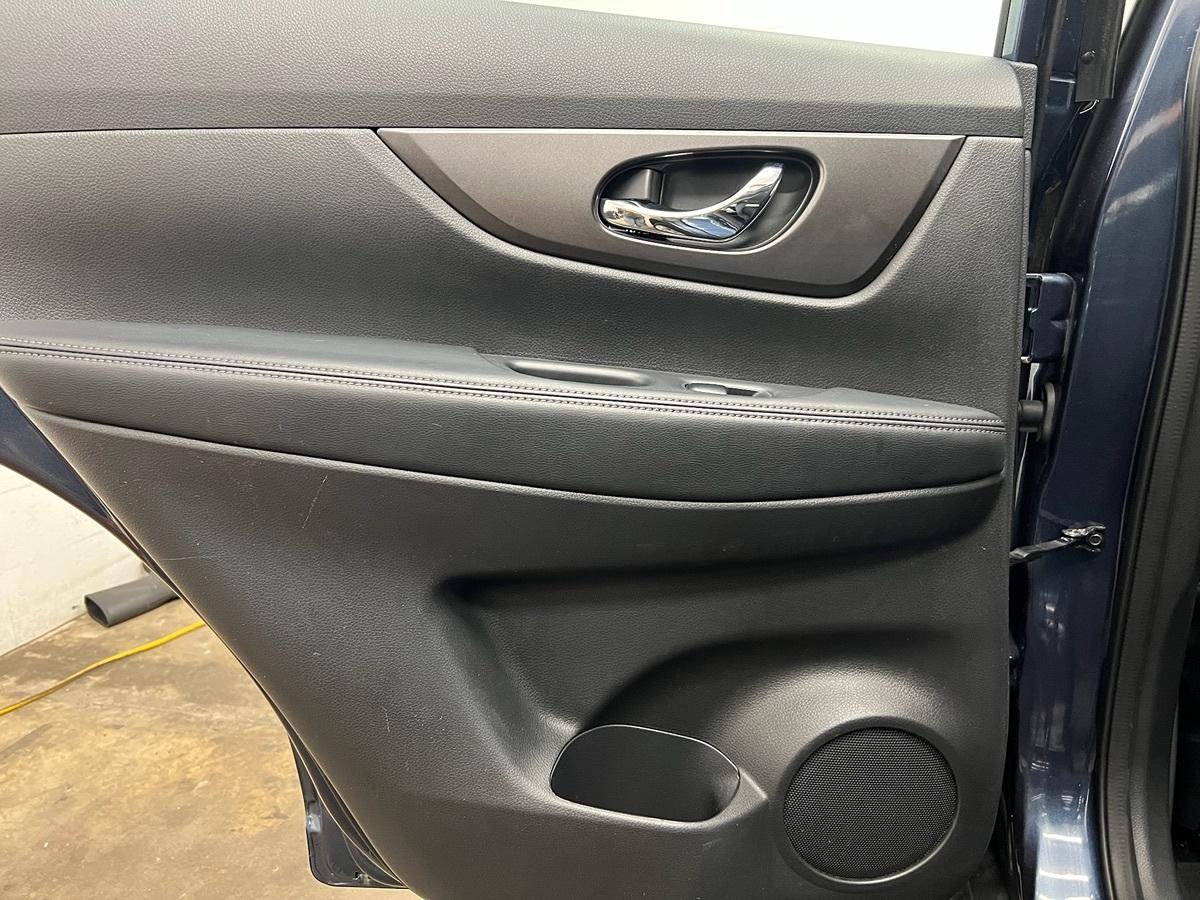 Nissan Rogue S - Thumbnail 17