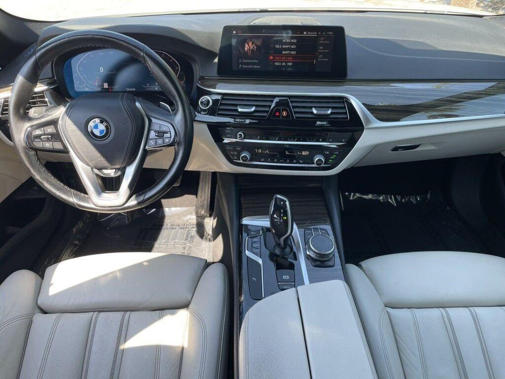 BMW 5 Series - Thumbnail 13