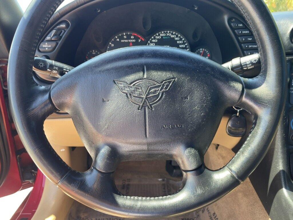 Chevrolet Corvette - Thumbnail 13