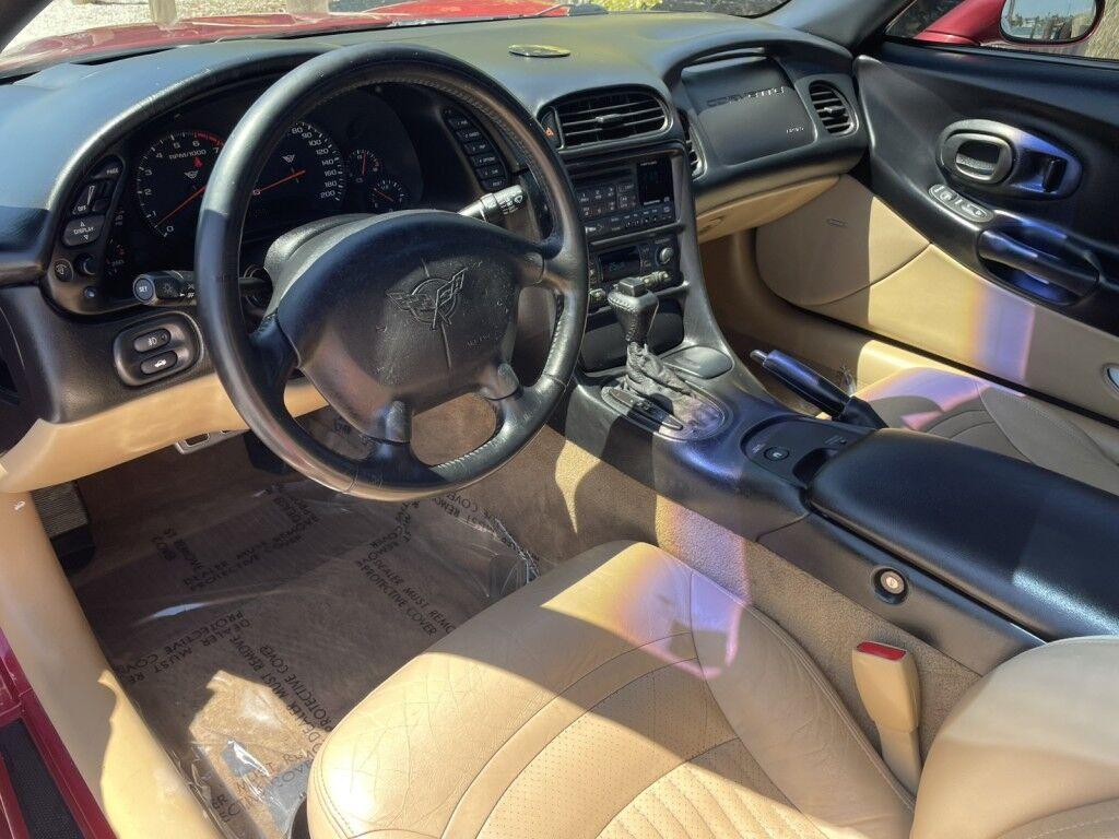 Chevrolet Corvette - Thumbnail 11