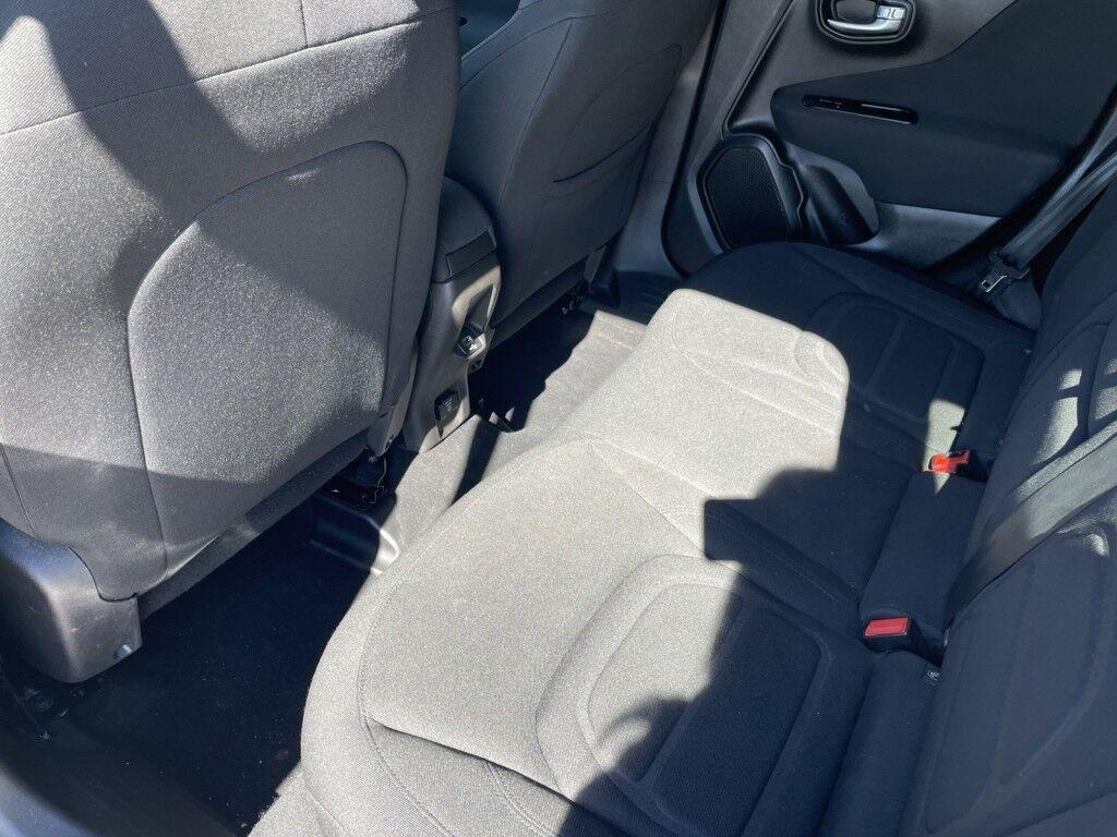 Jeep Renegade - Thumbnail 11