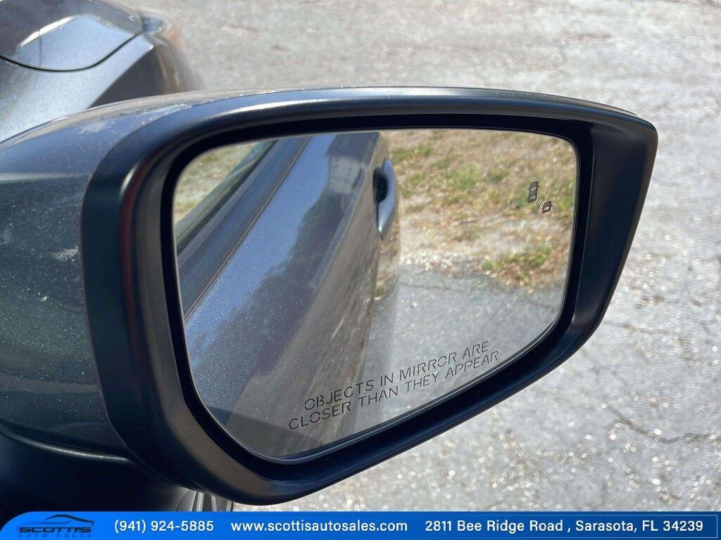 Nissan Versa - Thumbnail 13