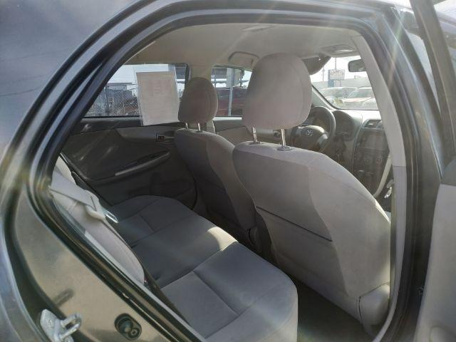 Toyota Corolla - Thumbnail 12