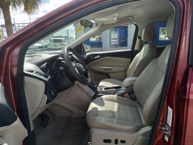 Ford Escape - Thumbnail 8