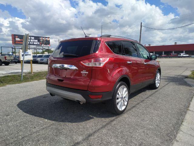Ford Escape - Thumbnail 5
