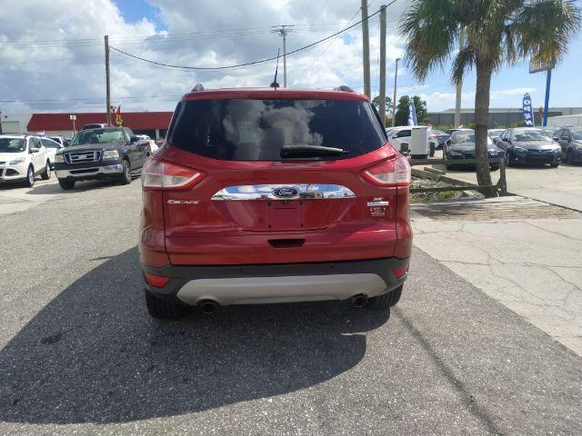 Ford Escape - Thumbnail 4