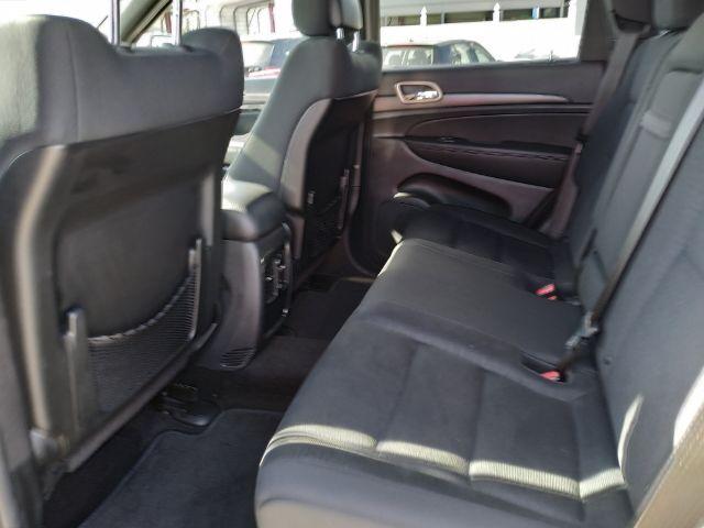 Jeep Grand Cherokee - Thumbnail 9