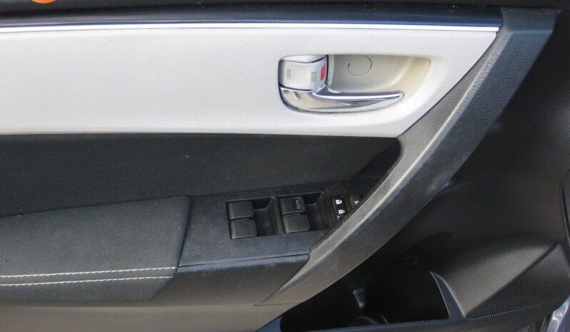 Toyota Corolla - Thumbnail 11