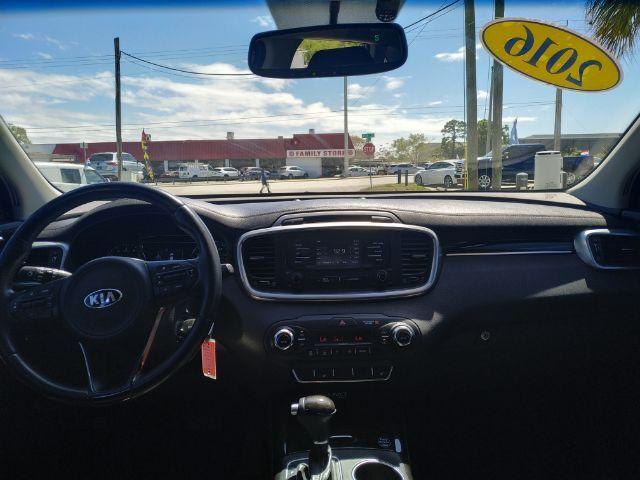 Kia Sorento - Thumbnail 12