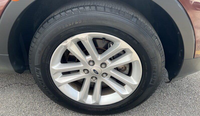 Ford Explorer - Thumbnail 5