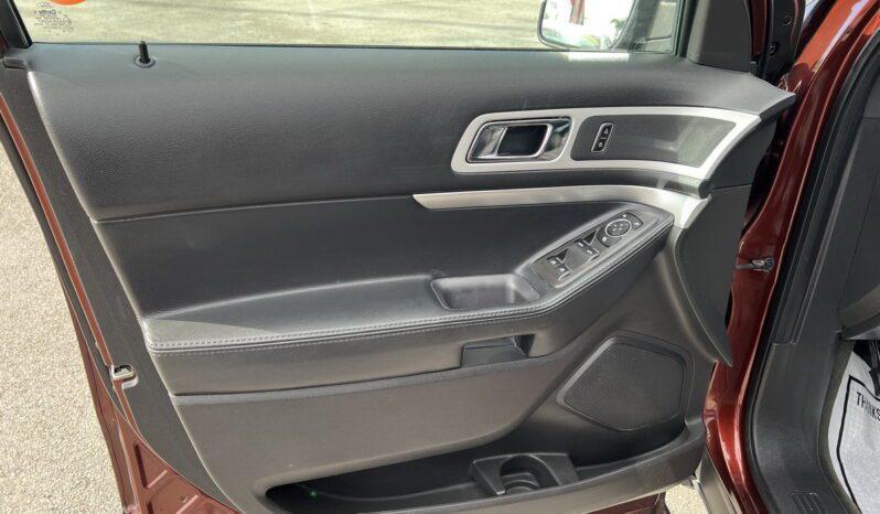 Ford Explorer - Thumbnail 13