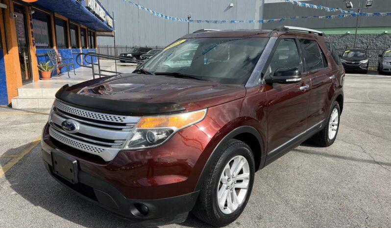 Ford Explorer - Thumbnail 2