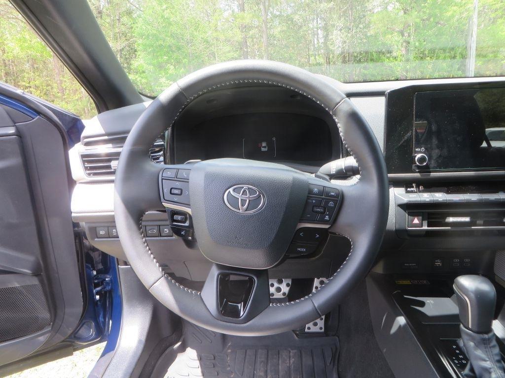 Toyota Camryxse - Thumbnail 13