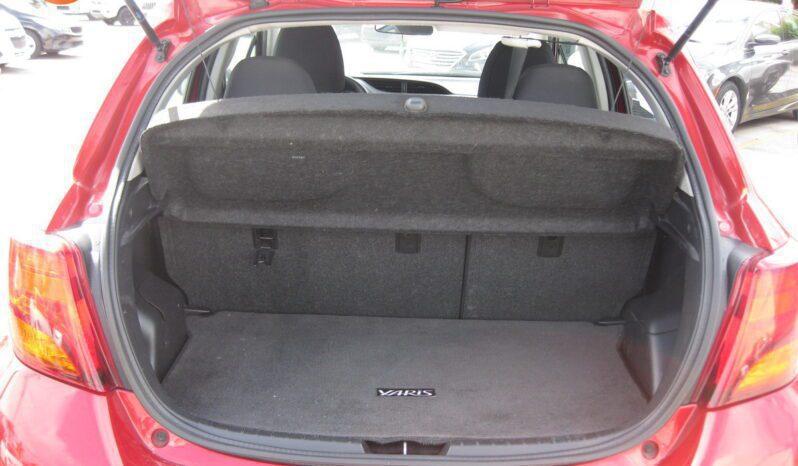 Toyota Yaris - Thumbnail 14