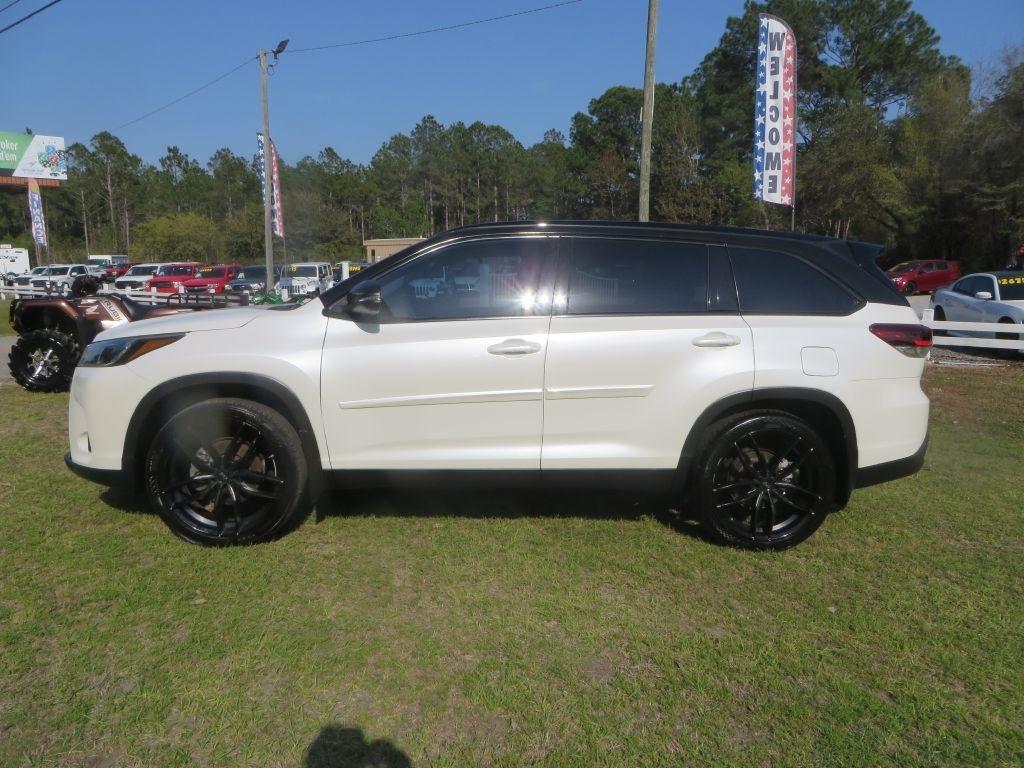 Toyota Highlanderse - View 1