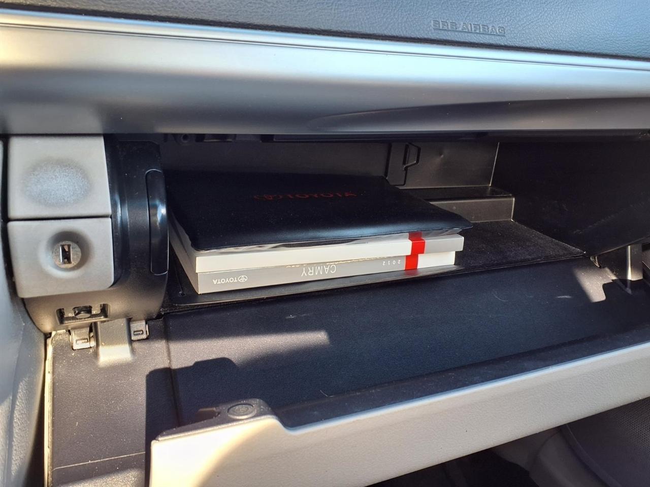 Toyota Camryle 4D Sedan - Thumbnail 17