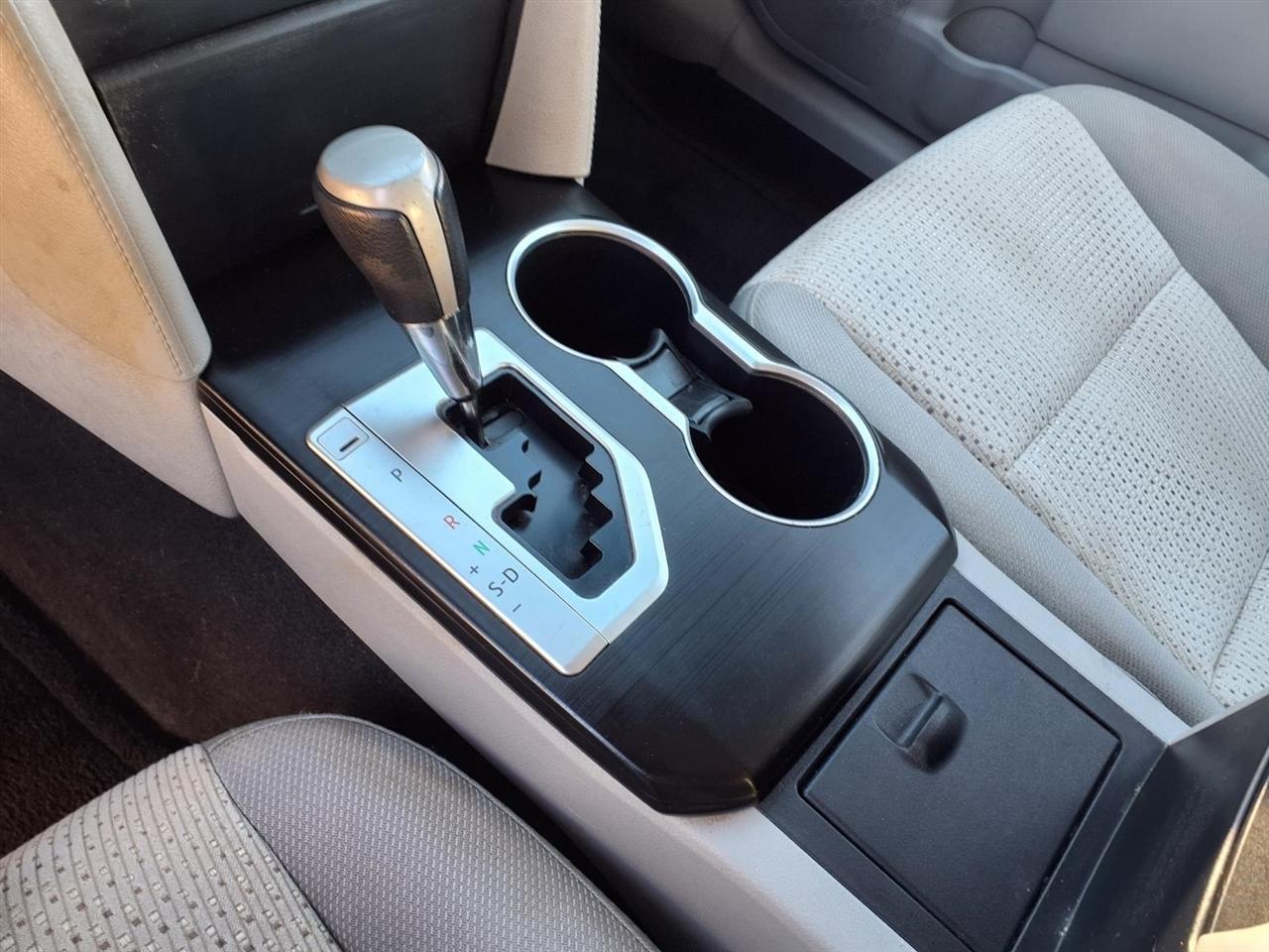 Toyota Camryle 4D Sedan - Thumbnail 7