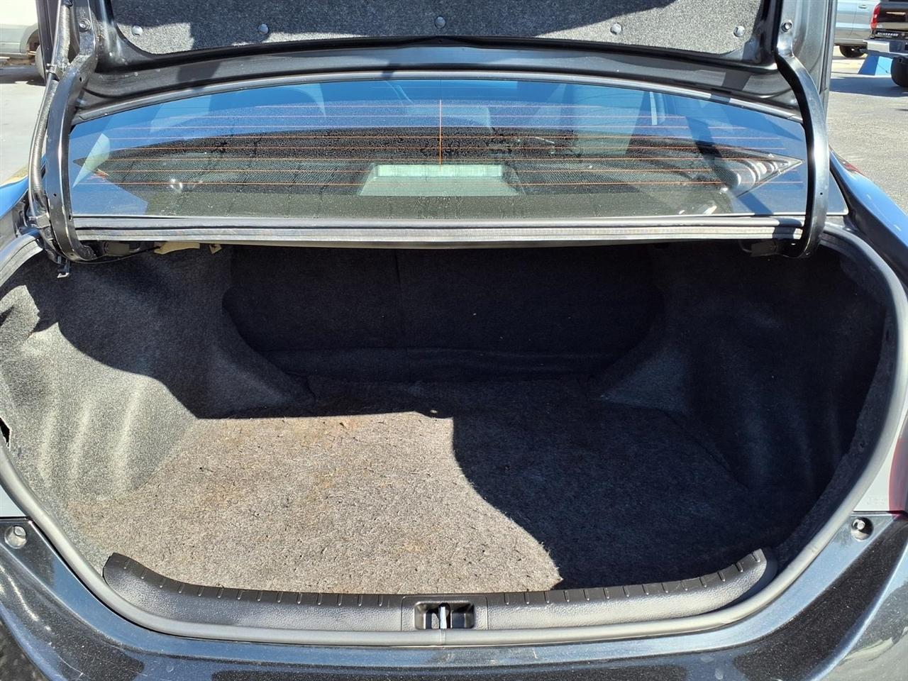 Toyota Corolla - Thumbnail 15