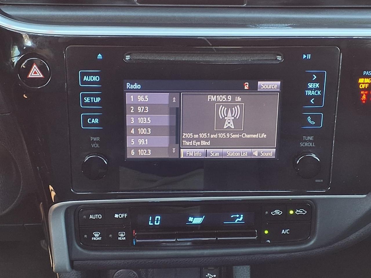 Toyota Corolla - Thumbnail 6