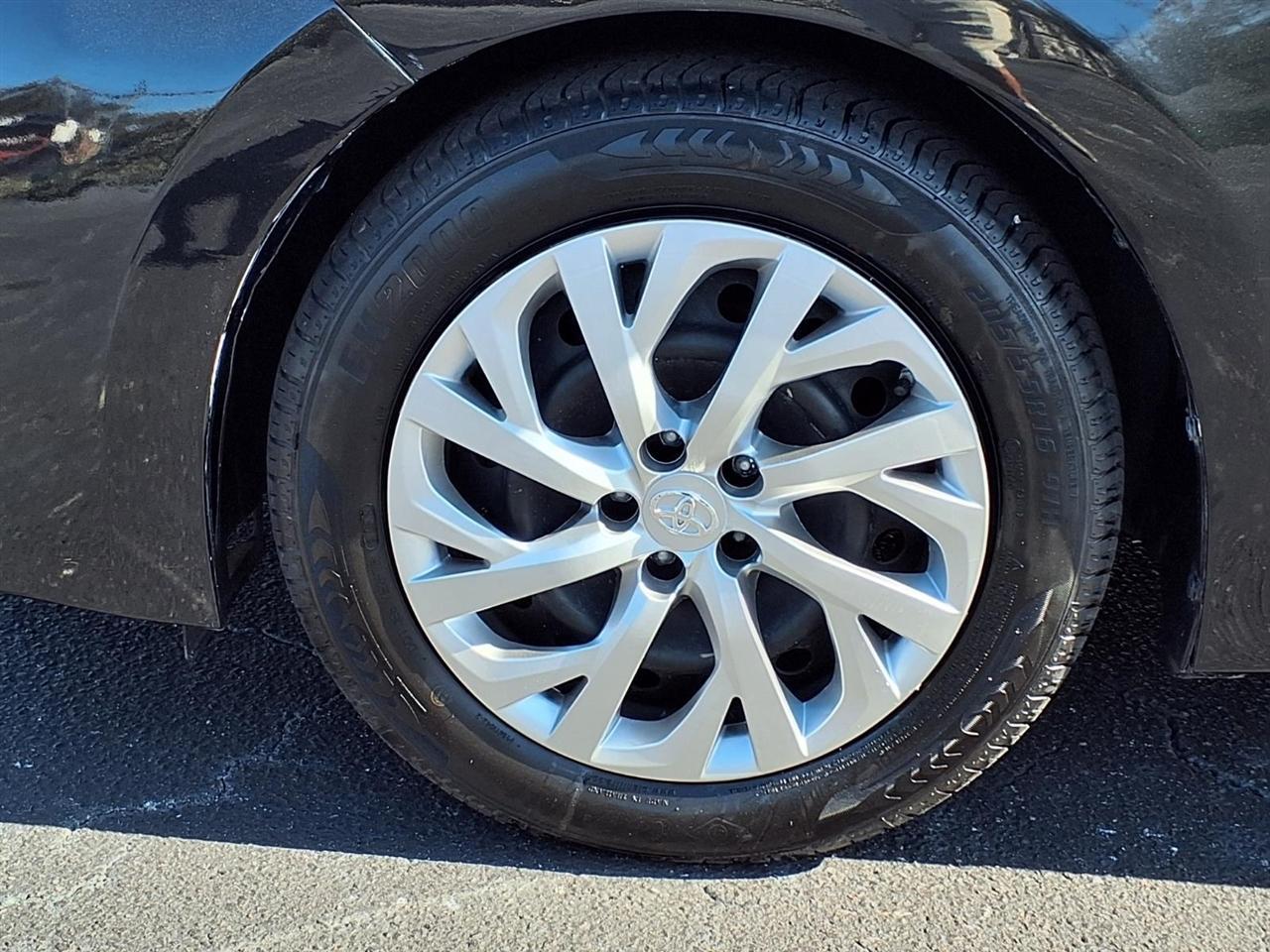 Toyota Corolla - Thumbnail 20