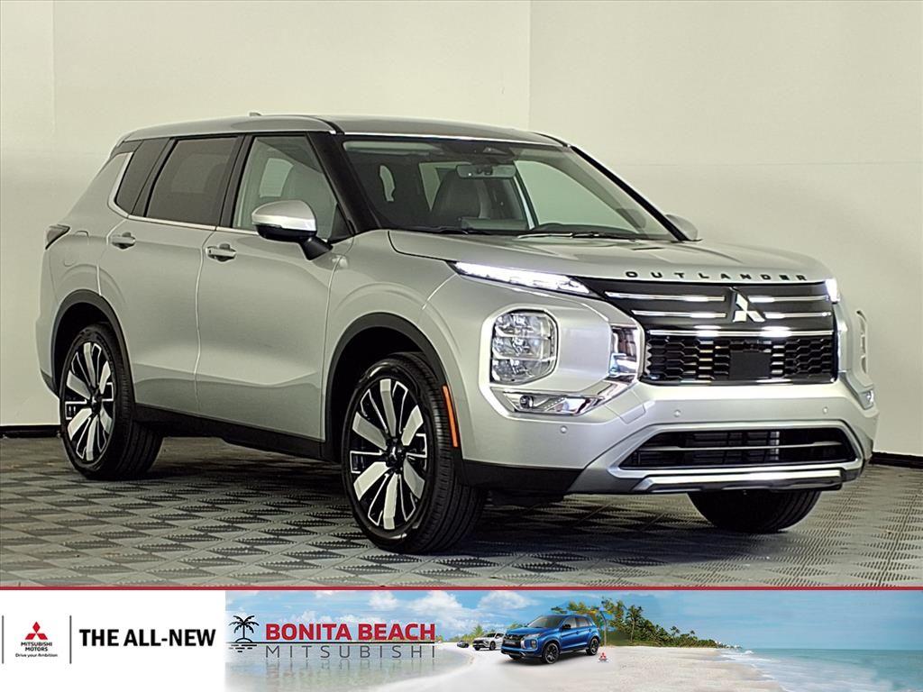 Mitsubishi Outlander - View 1