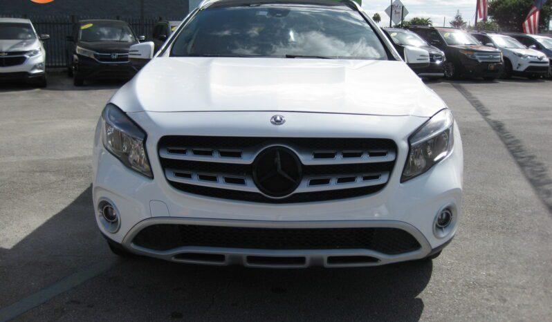 Mercedes-Benz Gla-Class - Thumbnail 3