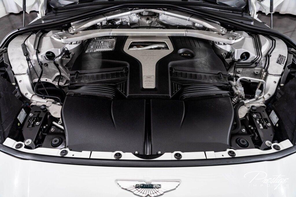 Aston Martin DBX - Thumbnail 6