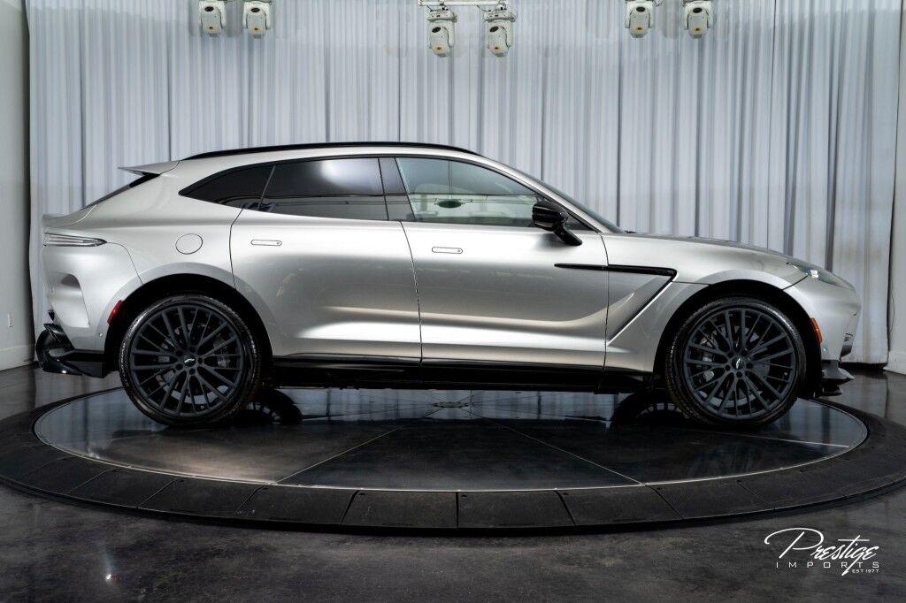 Aston Martin DBX - Thumbnail 20