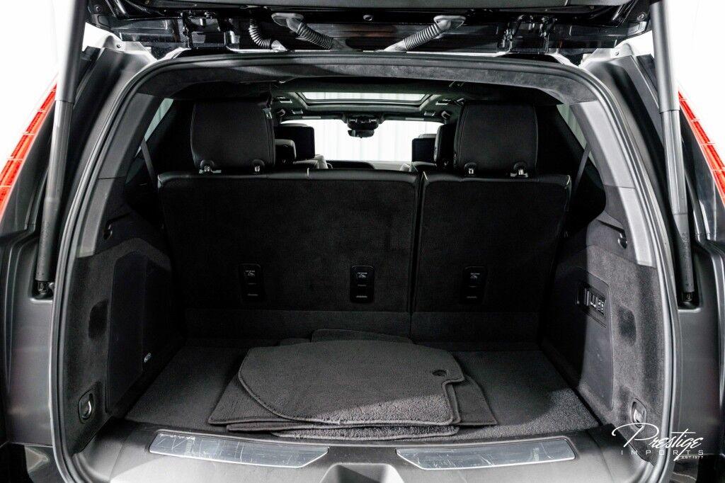 Cadillac Escalade - Thumbnail 13