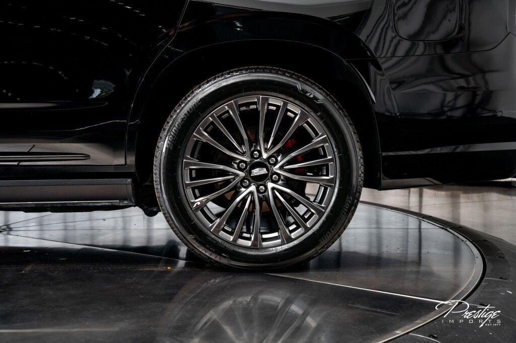 Cadillac Escalade - Thumbnail 8