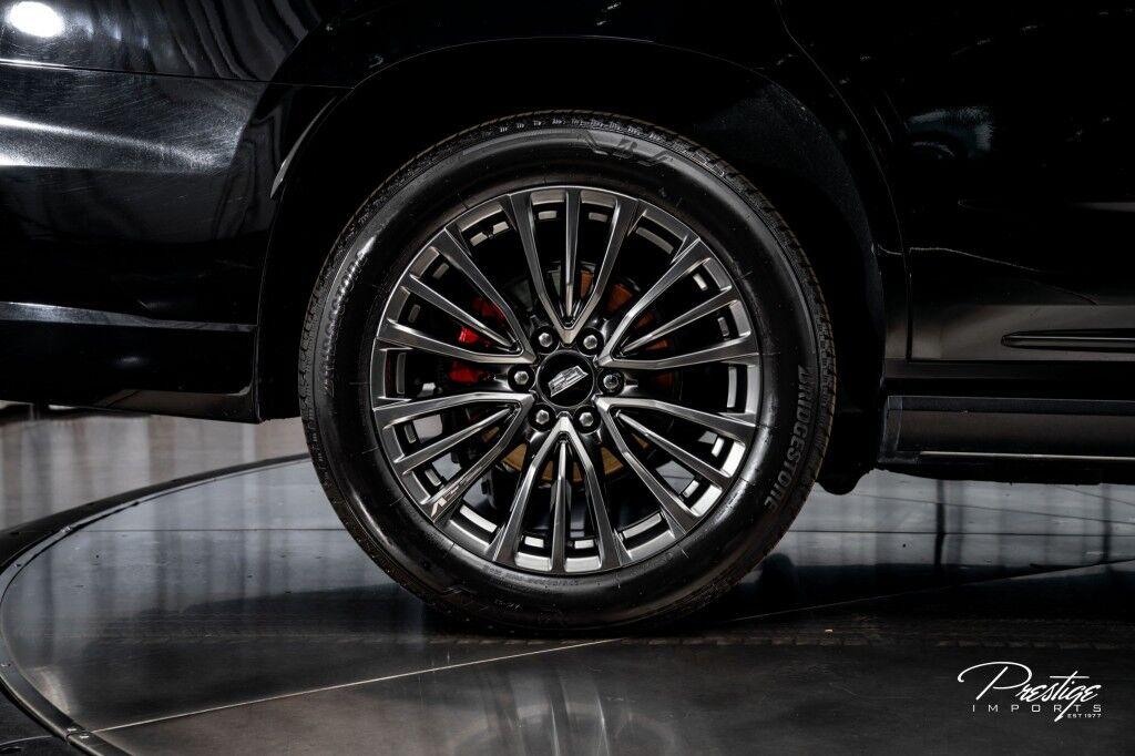 Cadillac Escalade - Thumbnail 16