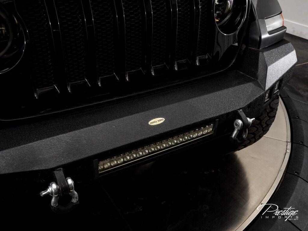 Jeep Wrangler - Thumbnail 2