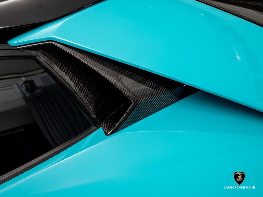 Lamborghini Aventador - Thumbnail 20
