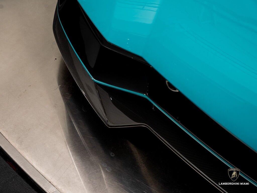 Lamborghini Aventador - Thumbnail 18