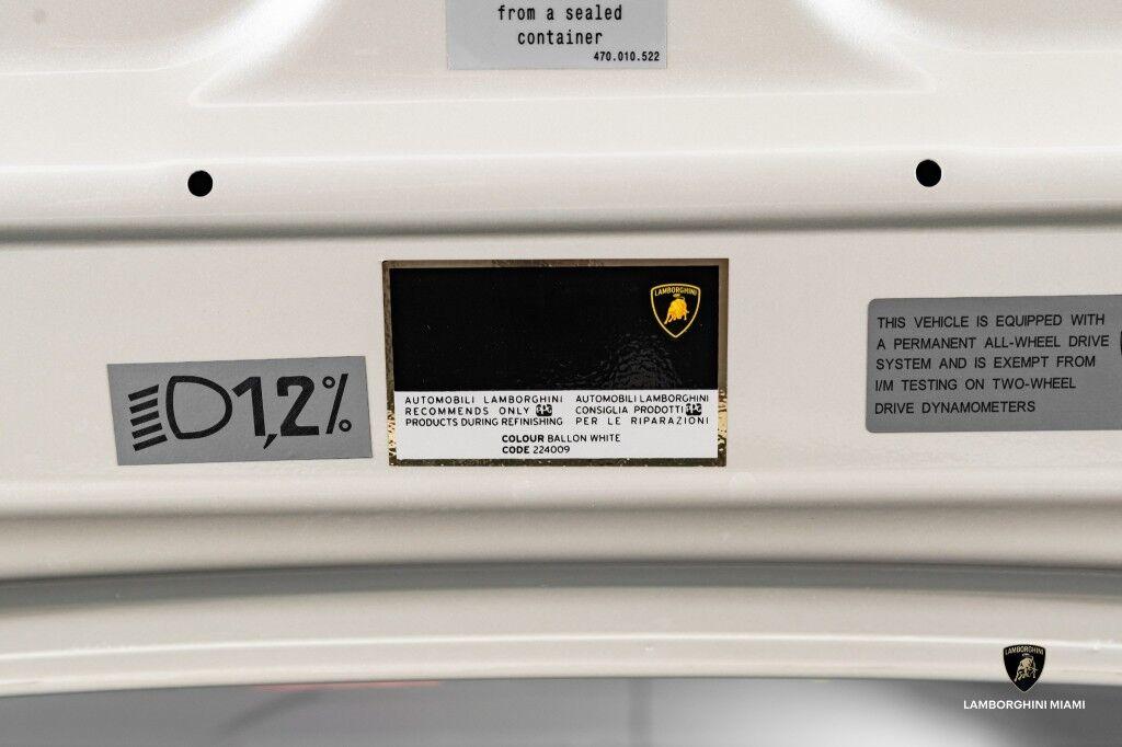 Lamborghini Aventador - Thumbnail 14