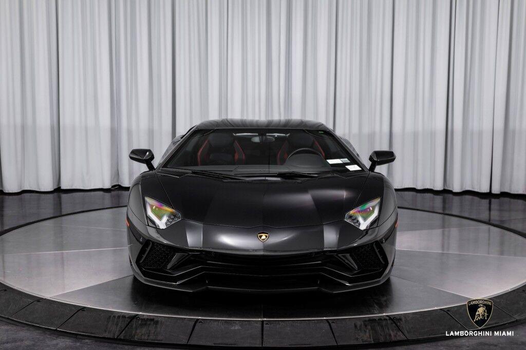 Lamborghini Aventador - Thumbnail 11