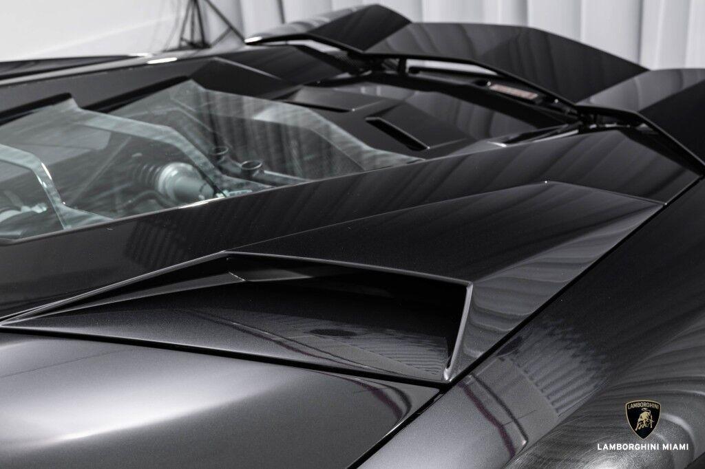 Lamborghini Aventador - Thumbnail 19