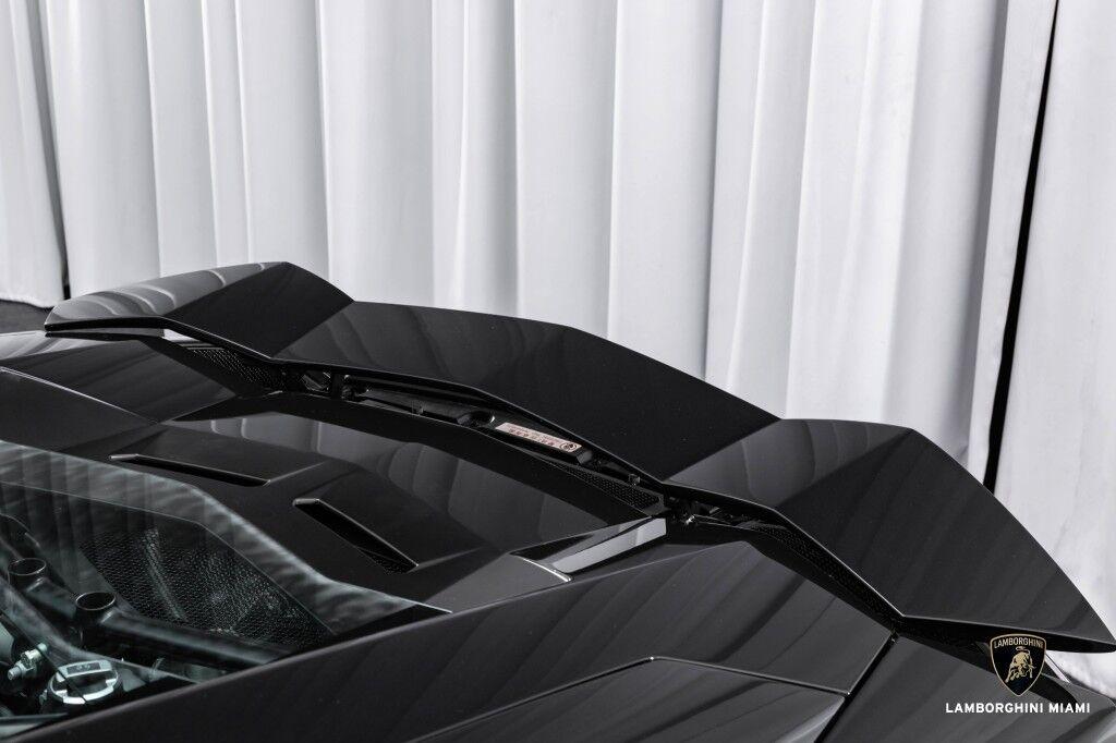 Lamborghini Aventador - Thumbnail 20