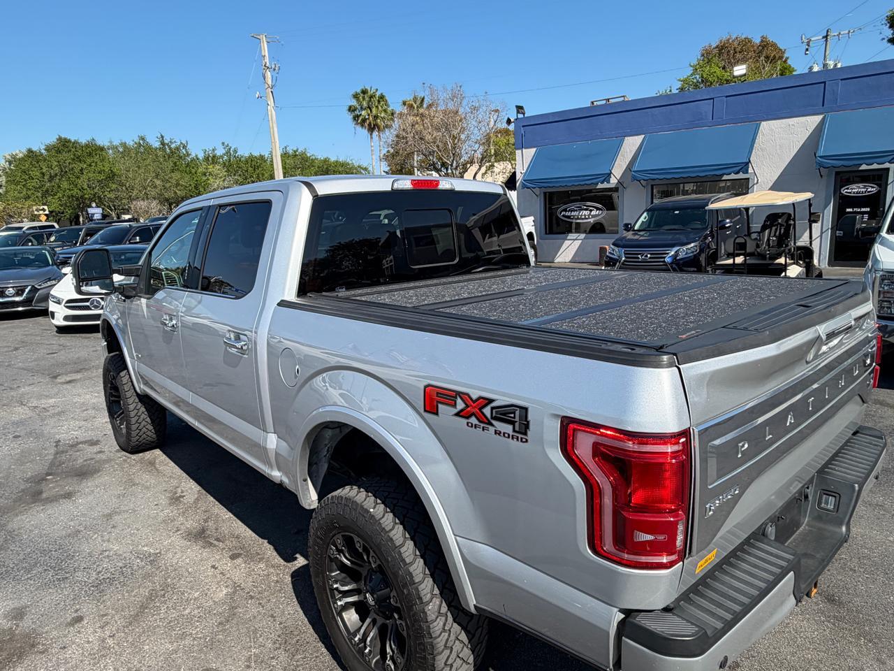 Ford F-150 Platinum - Thumbnail 11