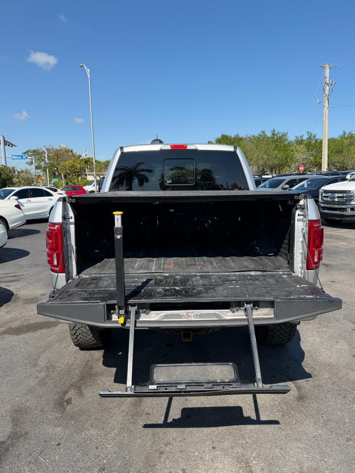 Ford F-150 Platinum - Thumbnail 9