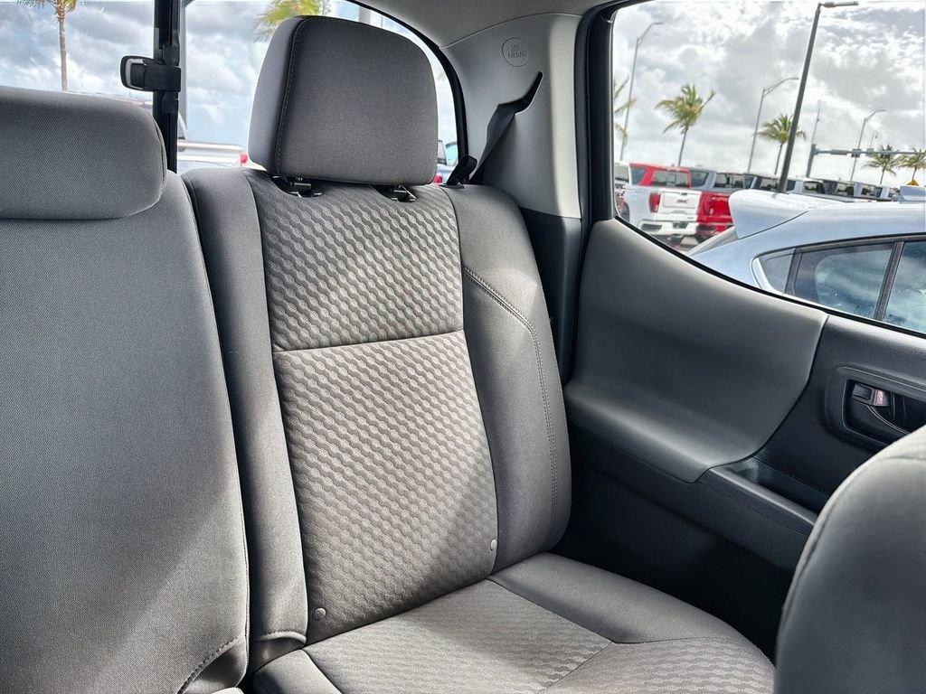 Toyota Tacoma Sr 4Wd Double Cab - Thumbnail 15