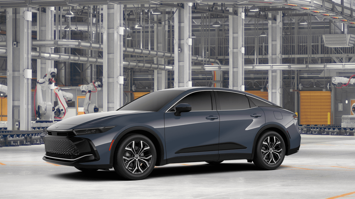 Toyota Crown Xle Awd - Thumbnail 2