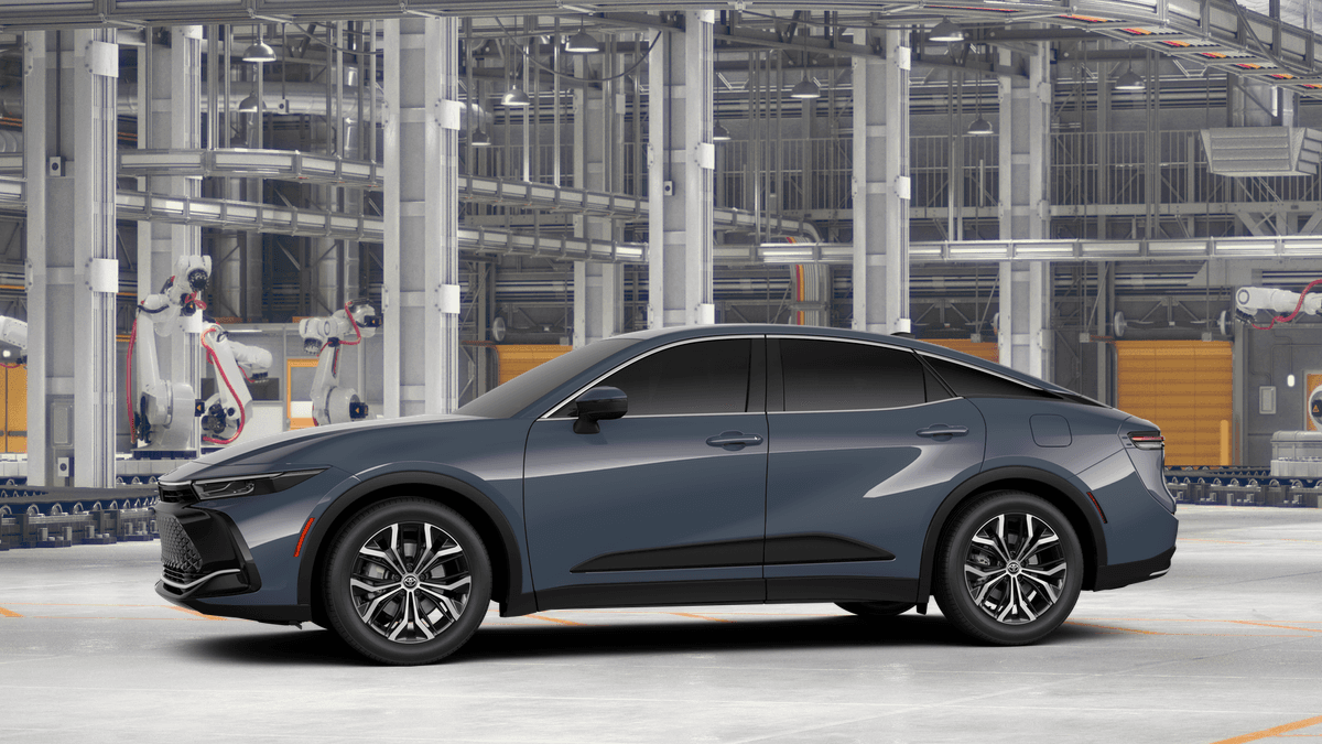 Toyota Crown Xle Awd - Thumbnail 3