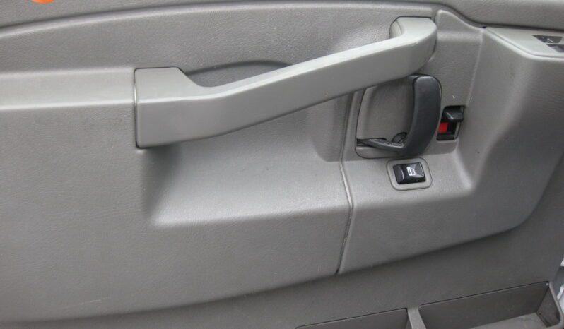 Chevrolet Express 2500 - Thumbnail 12