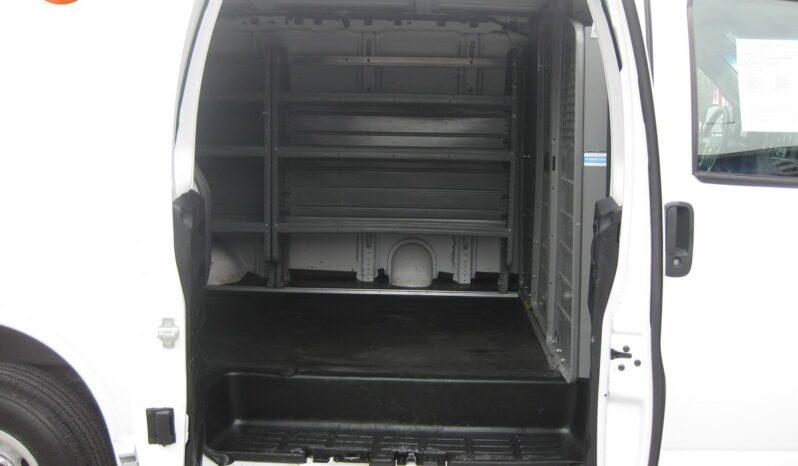 Chevrolet Express 2500 - Thumbnail 11