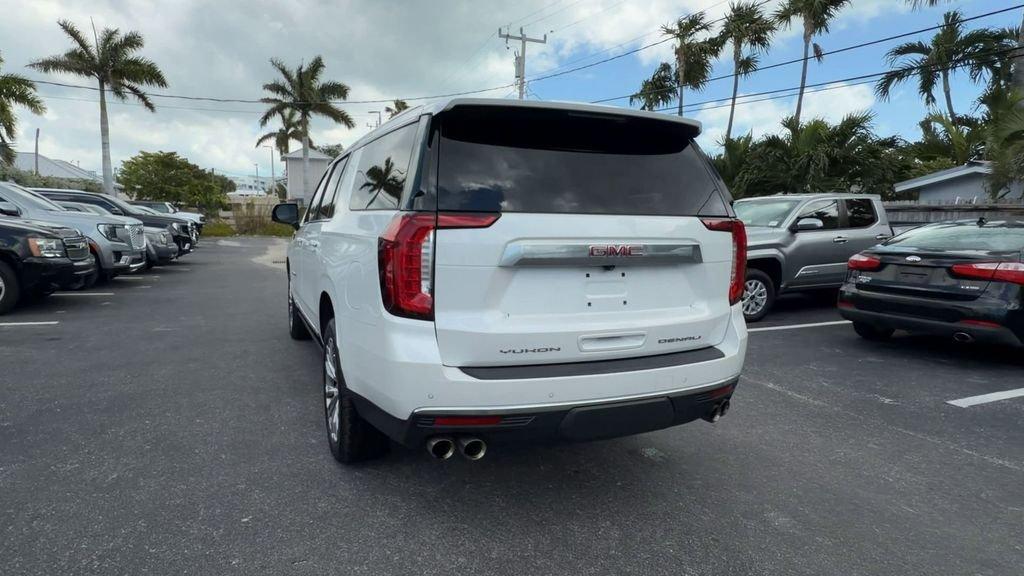 Gmc Yukon Xl Denali 4Wd - Thumbnail 8